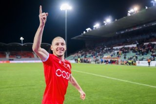 Joie de l'attaquant valaisan Georgi Rusev apres avoir marque le quatrieme but lors de la rencontre de football de Challenge League entre FC Sion et FC Baden le vendredi 9 fevrier 2024 au stade de Tourbillon a Sion. (KEYSTONE/Jean-Christophe Bott)